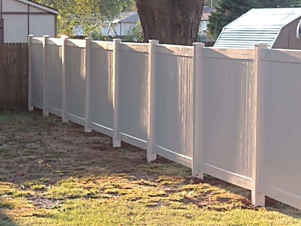 Vinyl Fence Contractor Fenton MO